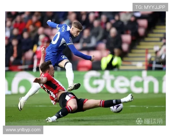 切尔西队在新赛季中表现稳健，年轻球员持续提升引发关注