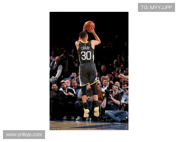 巴恩斯背身单打效率提升显著 打造勇士内线多点得分威胁